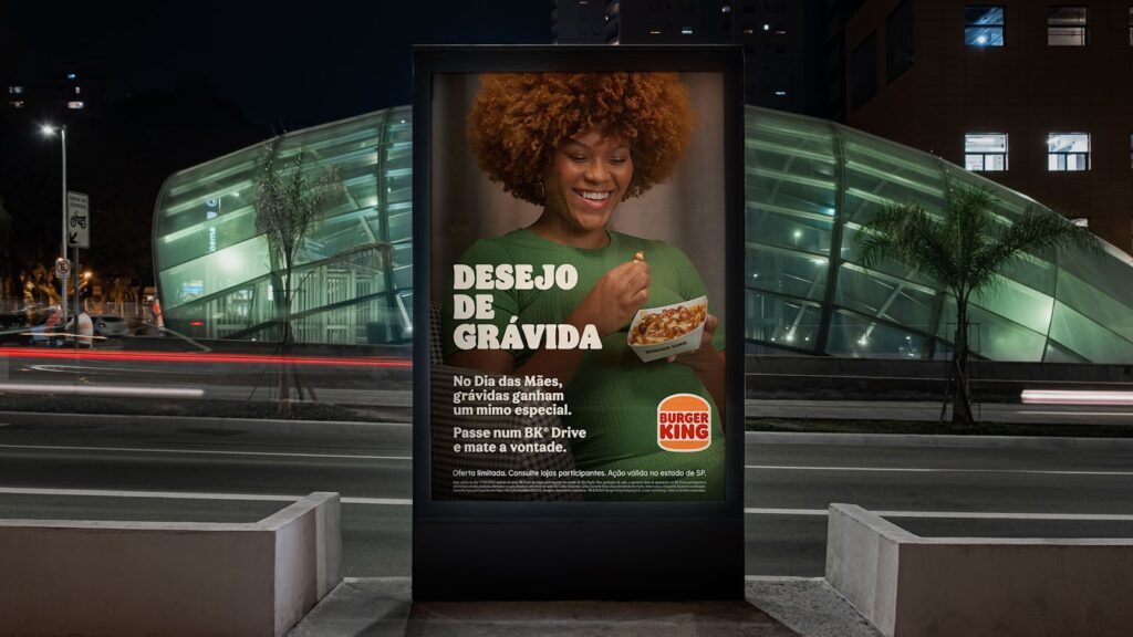 Para celebrar o Dia das Mães, o Burger King distribuirá mimos inusitados para mulheres grávidas que passarem pelo BK Drive neste domingo.