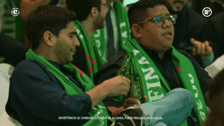 Heineken transforma os temidos workshops corporativos em festas para assistir à Champions League em toda a América Latina.