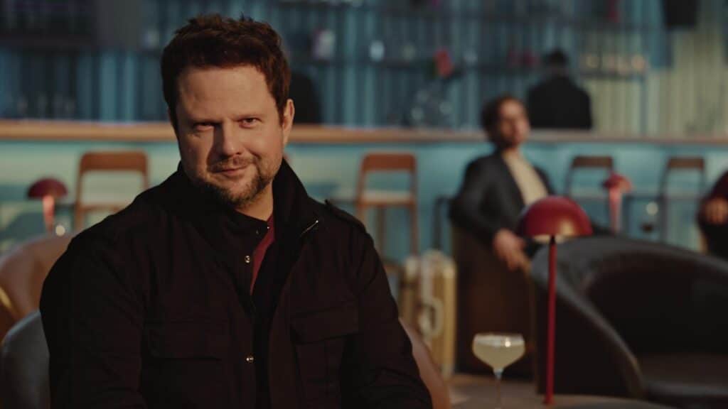 Após ação digital de boas-vindas como cliente-propaganda do Bradesco, Selton Mello protagoniza sua primeira campanha multicanal para o banco.