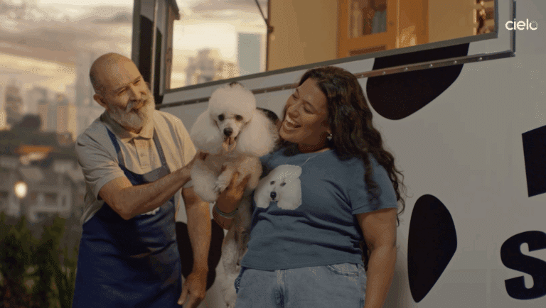 A Cielo, referência em pagamentos eletrônicos no país, lançou nesta segunda-feira (2 de junho) sua nova campanha, intitulada "Quem resolve".