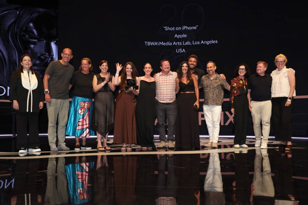 Cannes Lions 2025 – “Shot on iPhone” rende Grand Prix à Apple