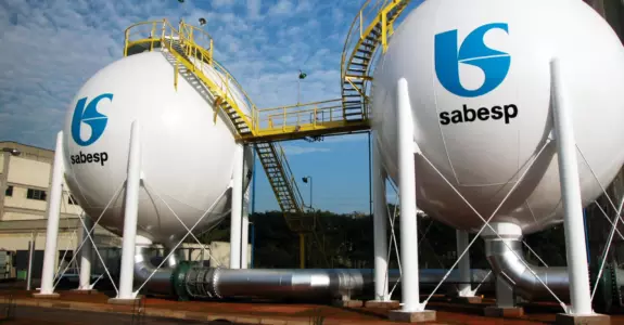 Sabesp inicia nova fase de comunicação, após assumir a responsabilidade de antecipar a universalização do saneamento em São Paulo até 2029.