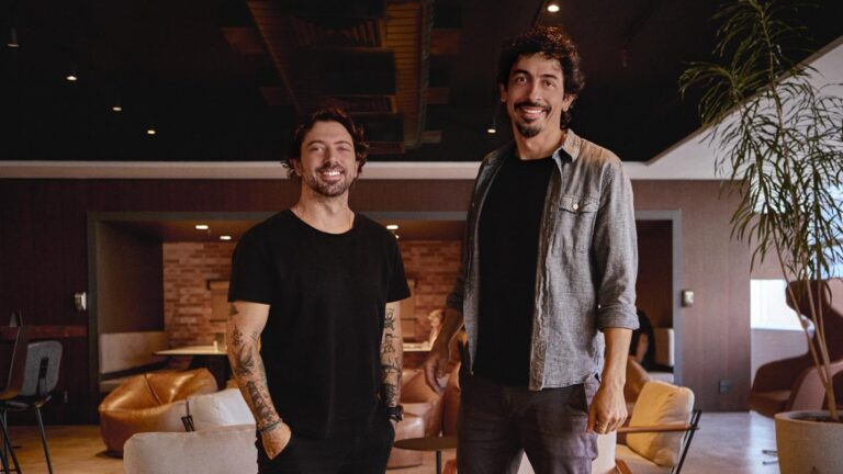 A Energy BBDO São Paulo acaba de anunciar a promoção dos criativos Fernando Calvache e Thony Fernandes ao cargo de Diretores de Criação.