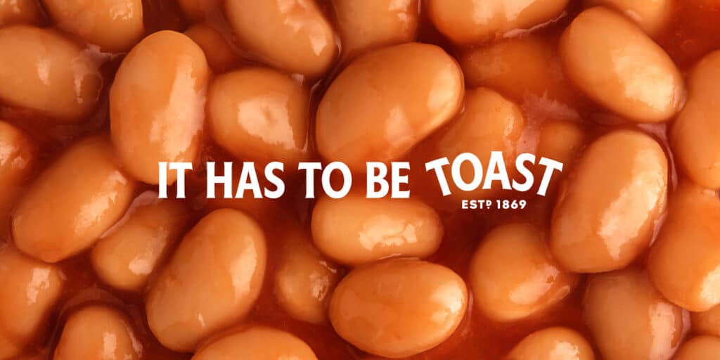 Fries — Chips — Toast | Heinz (Wieden+Kennedy London, Reino Unido) - Outdoor Cannes 2025