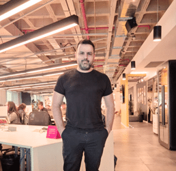 A iD\TBWA, uma das principais agências de publicidade do país, anuncia a chegada de Mateus Martins como novo Diretor de Criação Associado.