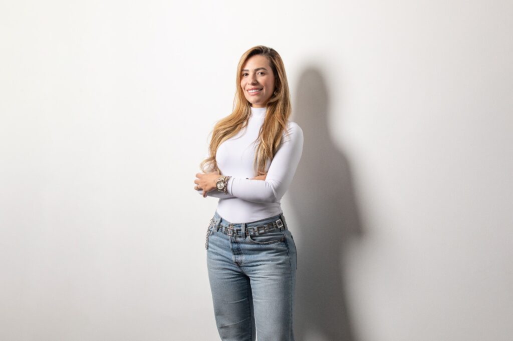 Confira o texto "Mulheres e tecnologia: entre a promessa de igualdade e o risco de exclusão", escrito por Renata Guilherme, da Actionline.