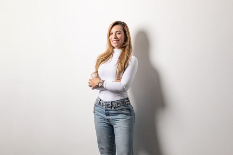 Confira o texto "Mulheres e tecnologia: entre a promessa de igualdade e o risco de exclusão", escrito por Renata Guilherme, da Actionline.