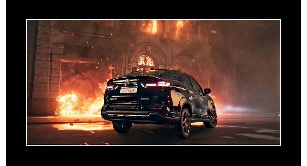 A Fiat acaba de estrear a campanha "Revele sua melhor versão" para o novo Fiat Fastback 2026, em parceria com a agência Leo.