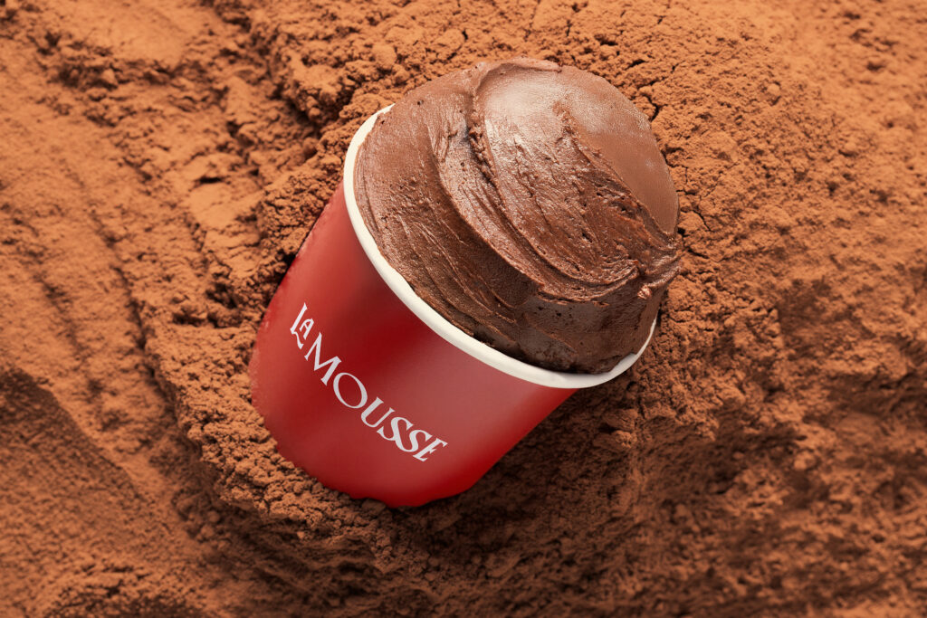 A Bacio di Latte escolheu, para inspirar seu mais novo sabor de gelato, a famosa mousse de chocolate, especialidade da culinária francesa.