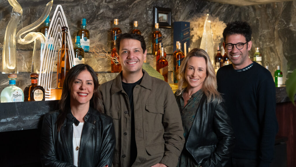 A Diageo escolheu a agência PROS para liderar estratégias de Relações Públicas, Influência e criações de PR Stunts.