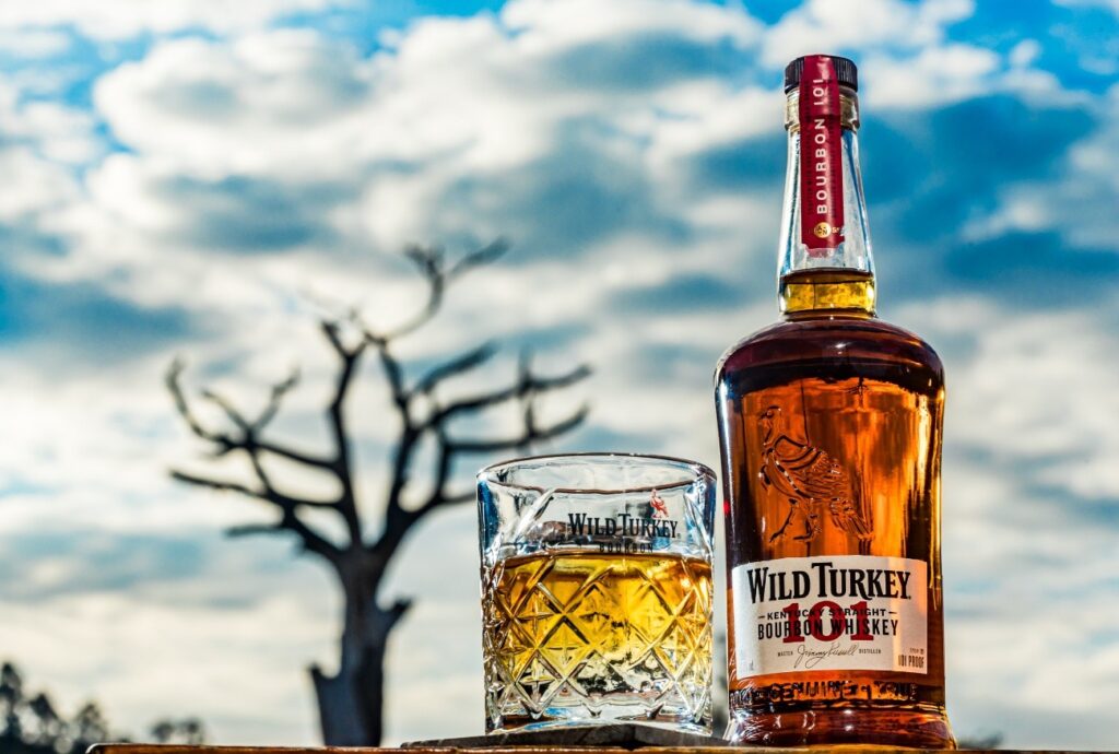 Campari aposta no crescimento de whiskies premium para fortalecer a presença da tradicional marca americana Wild Turkey no mercado nacional.