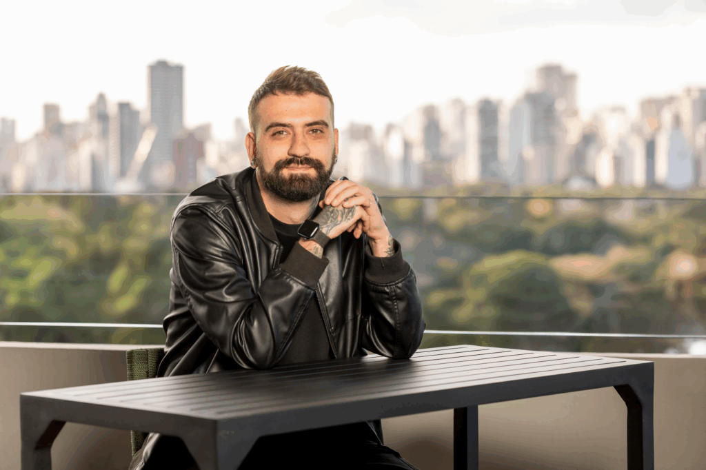 A Bold comunica a contratação do profissional Lucas Munhoz como seu novo Associate Creative Director (ACD).