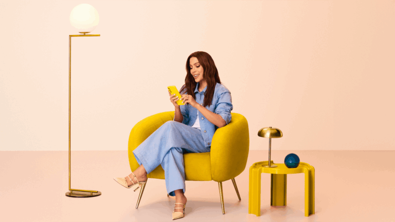 O Mercado Pago lança sua nova campanha "Anitta Parada", estrelada pela embaixadora da marca, Anitta.