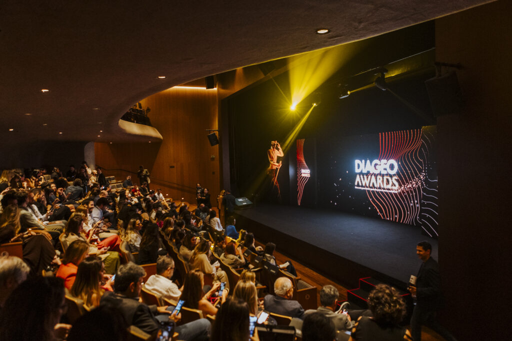 A Diageo consolida-se como a pioneira a criar uma premiação para reconhecer e celebrar a criatividade de seu ecossistema.