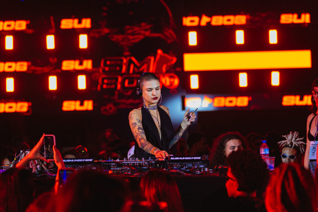 Depois de agitar o Lollapalooza 2025, Club Social Snack volta a ocupar os grandes festivais, agora como o salgadinho oficial do The Town 2025.