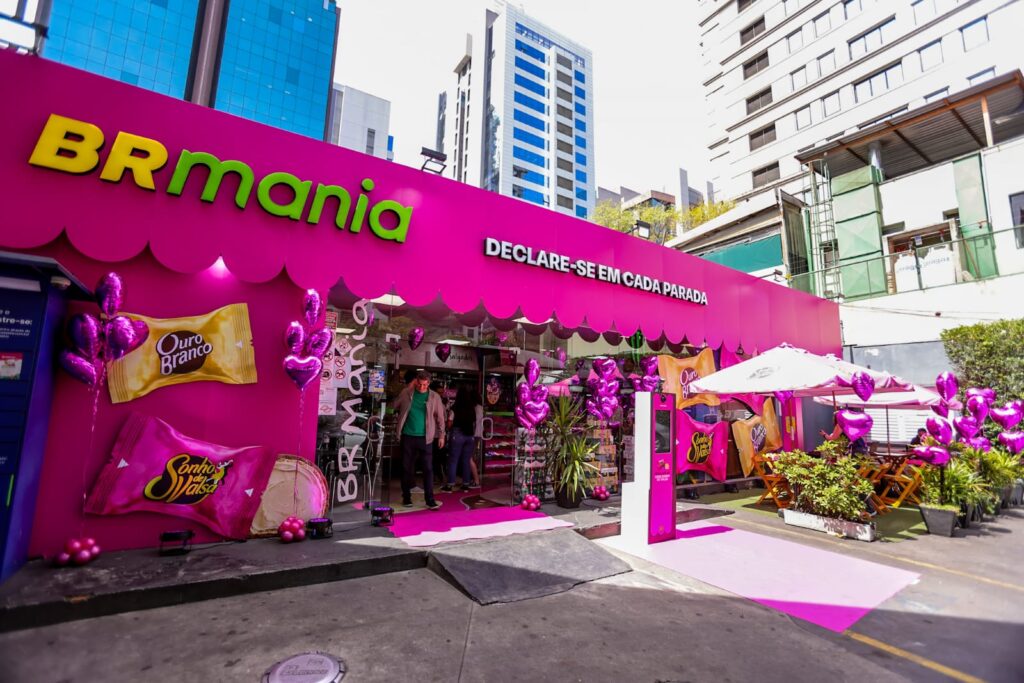 A Sonho de Valsa inaugura, em parceria com a BR Mania e com criação da Score, uma loja emblemática que promete surpreender os consumidores.