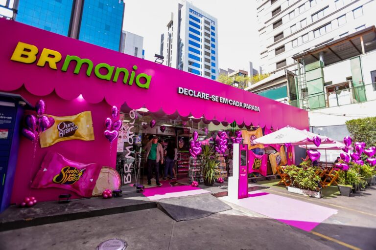 A Sonho de Valsa inaugura, em parceria com a BR Mania e com criação da Score, uma loja emblemática que promete surpreender os consumidores.