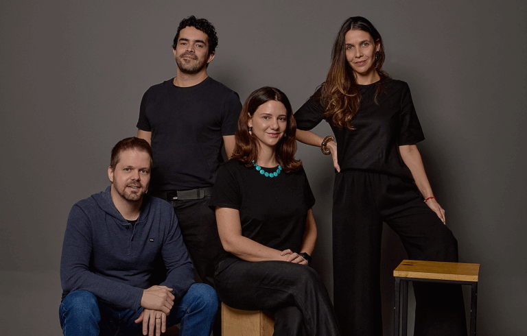 A AlmapBBDO comunica movimentações estratégicas em sua liderança criativa, os nomes Francis Alan, Gustavo Tasselli, Ana Novis e Sabrina Villar
