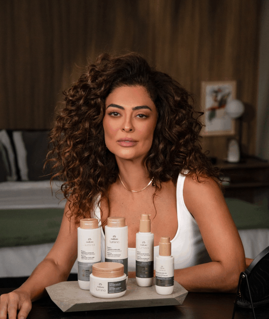 A Natura, líder em beleza e cuidados pessoais na América Latina*, anunciou a atriz Juliana Paes como a nova embaixadora de Natura Lumina.