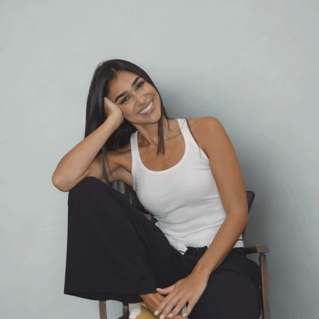 O Porta dos Fundos comunica a chegada da proissional Giovanna Camilo como sua nova Gerente de Atendimento.