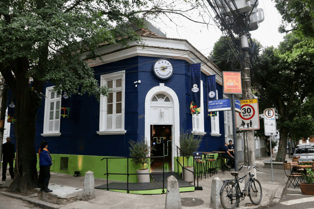 Casa Andorinha chega ao RJ com um projeto imersivo e temporário que conecta gastronomia, educação e experiência de marca em um só lugar.