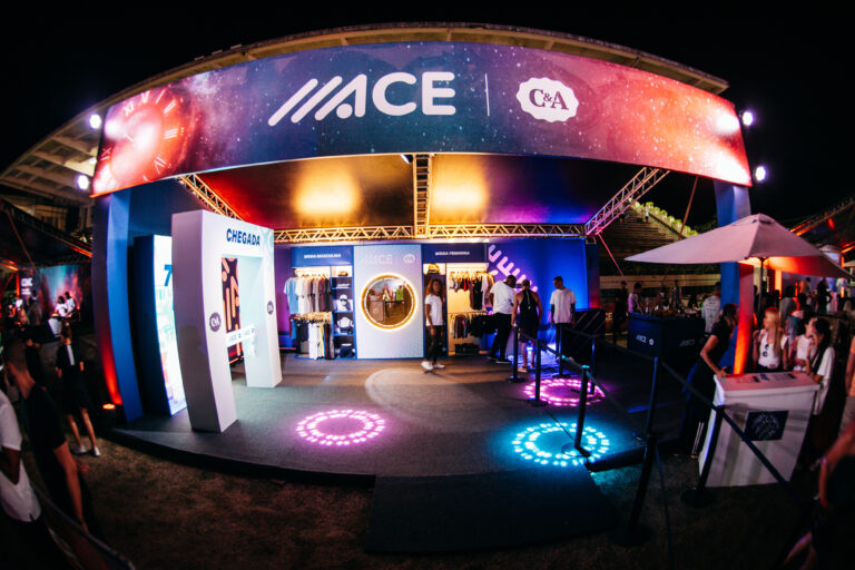 A ACE marcou presença mais uma vez na Santander Night Run, o maior circuito de corrida noturna da América Latina.