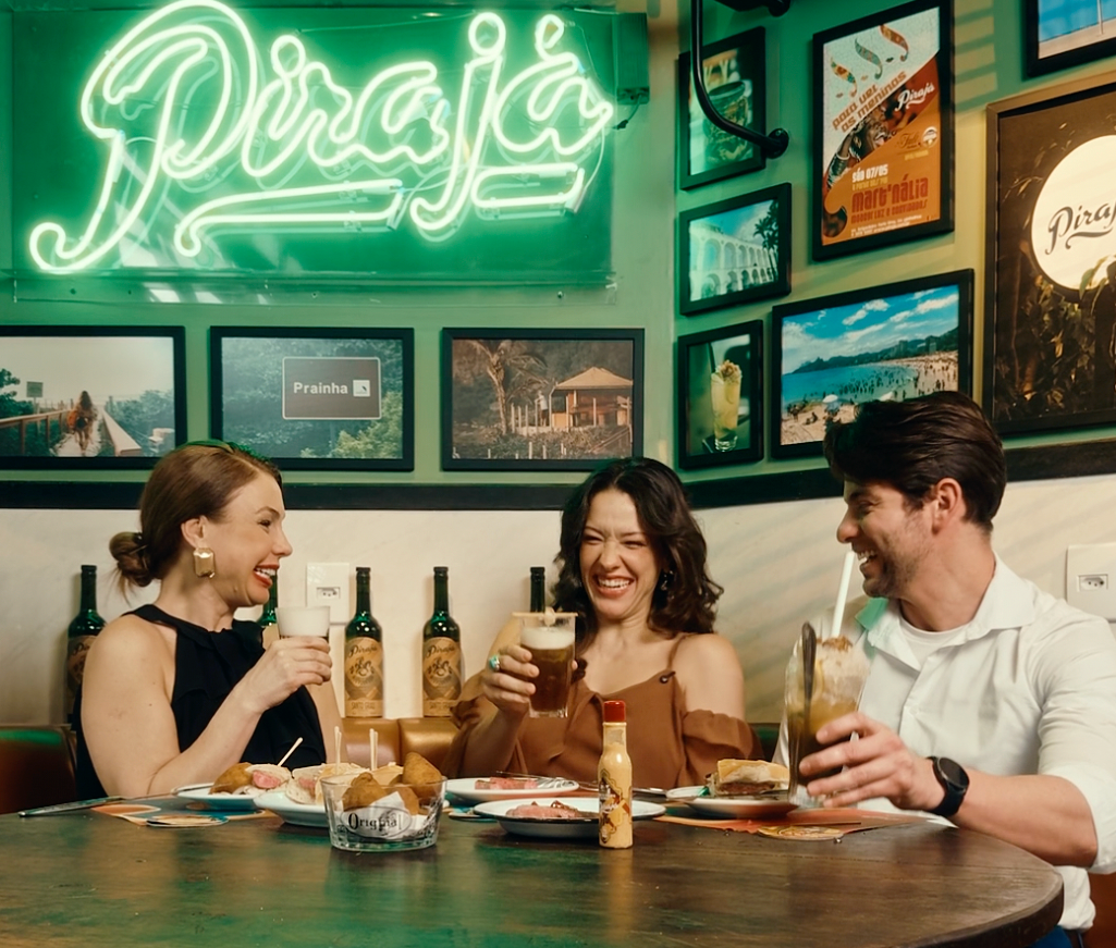 Cherryland assina nova campanha do Pirajá, nomeada "O melhor lugar do mundo para brindar", e reforça tradição de boteco.