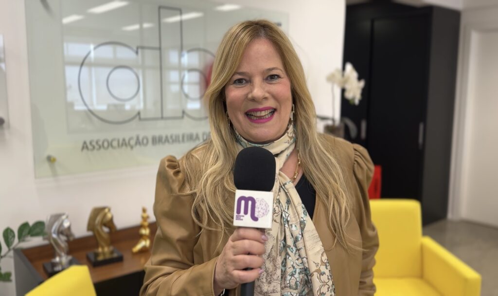 ABA realiza Confraria das Mulheres Dirigentes de Entidades e promove reflexão sobre protagonismo feminino. Acompanhe! Na foto, a CEO da ABA - Sandra Martinelli