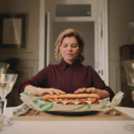 Odete Roitman está viva e mata a fome com Subway em ação criada pela agência AlmapBBDO em parceria com a Globo.