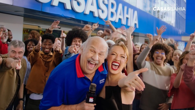 A Black Friday 2025 da Casas Bahia, "Super Black Ao Vivo", começou e promete ser a maior e mais movimentada de todos os tempos.