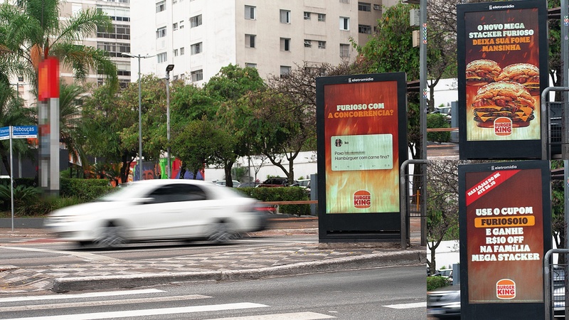 O Burger King oferece uma solução para quando os consumidores de seus concorrentes recebem um sanduíche menor que o esperado.