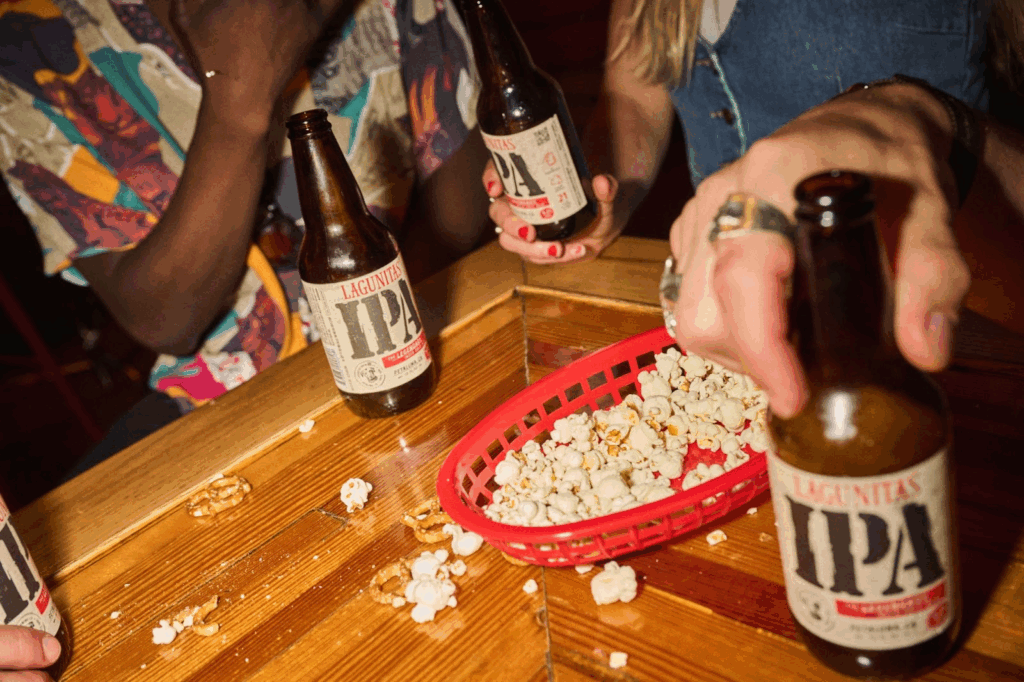 Lagunitas comunica a atualização de seus rótulos no Brasil, trazendo mais modernidade ao visual das embalagens sem abrir mão de sua essência.