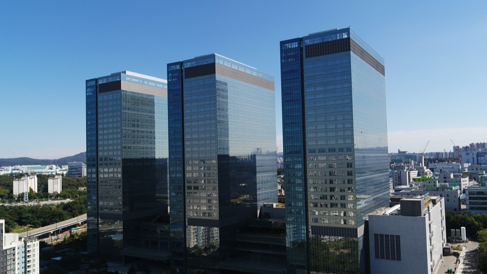 OpenAI, Samsung Electronics, Samsung SDS, Samsung C&T e Samsung Heavy Industries anunciam carta de intenções para parceria estratégica.
