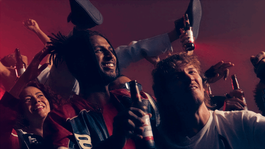 Budweiser presenteia os fãs mais apaixonados do mundo e lança Bud Live, sua plataforma de shows internacionais, no Brasil.