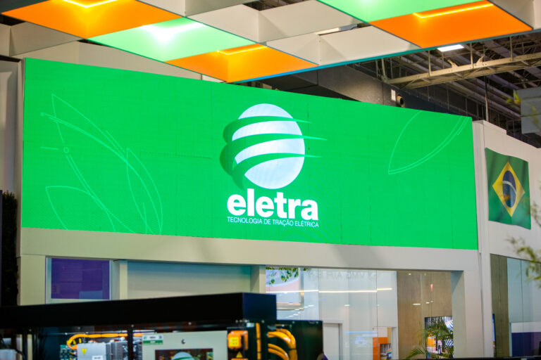 A Nossa Praia e a Vitrio se uniram no desenvolvimento do reposicionamento e da presença da Eletra na ANTP 2025.