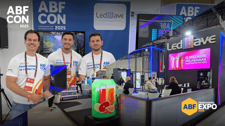 Parceira da ABF, a LedWave vem ampliando sua presença no setor de Franchising, atendendo franquias dos segmentos de moda.