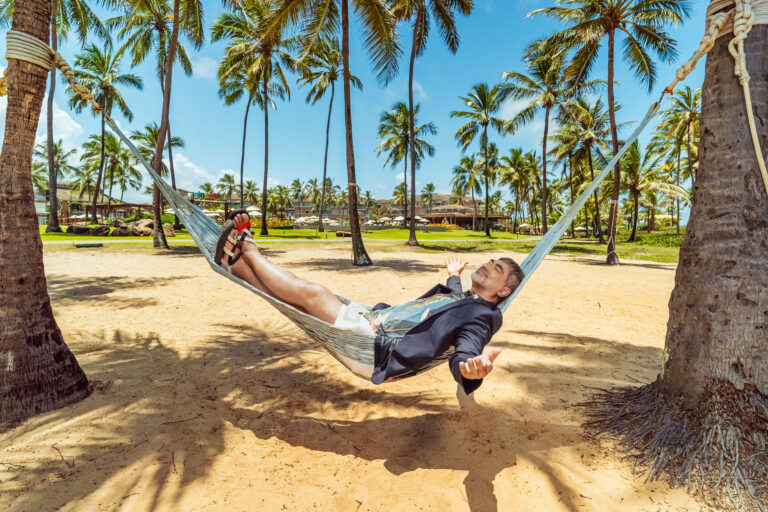 A Aviva acaba de anunciar Zeca Camargo para ser o grande nome da sua campanha de descontos 'Black Friday News'.