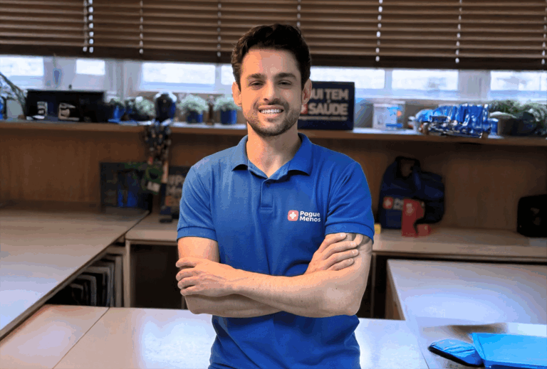 A Pague Menos anuncia a contratação de Alexandre Spínola, jornalista com especialização em comunicação, como gerente de Marketing.