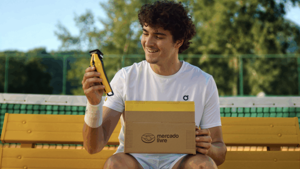 O Mercado Livre se torna patrocinador oficial do tenista João Fonseca, atleta que desponta como um dos principais nomes da nova geração.