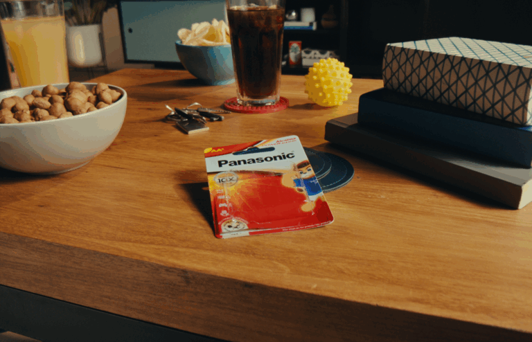 A Panasonic apresenta sua nova campanha de pilhas alcalinas, reforçando o papel essencial da marca na vida cotidiana dos consumidores.
