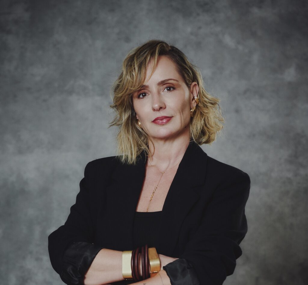 A agência We recebe a profissional Flavia Campos como nova líder da área de planejamento, ao lado e Gisela Toledo.