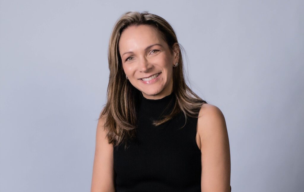 A Ilha Crossmídia comunica a chegada de Renata Lima, profissional com mais de 30 anos no mercado, a sua equipe de Atendimento e Comercial.