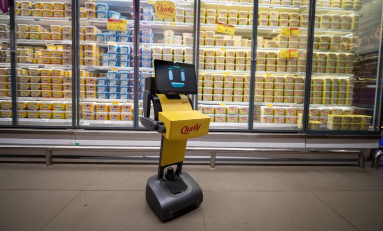 A JCDecaux acaba de divulgar uma nova solução de interação com o público: o Robô OOH, desenvolvido com tecnologia avançada de IA.