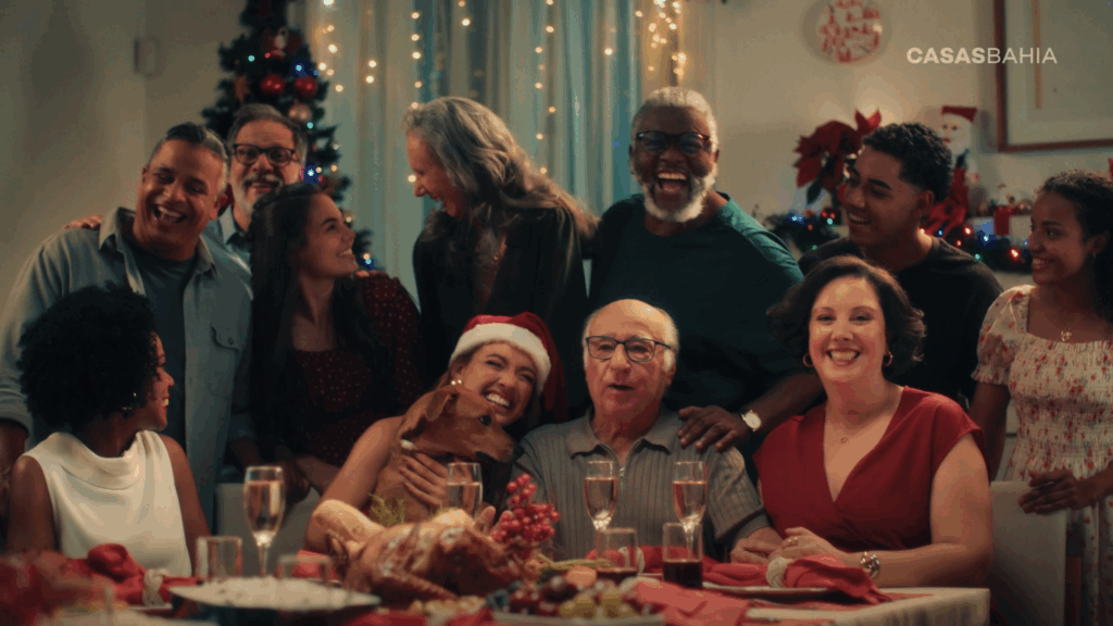 Casas Bahia reforça papel como especialista em produtos que transformam a casa neste Natal