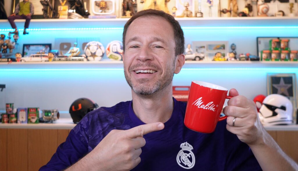 Melitta amplia sua conexão com o futebol ao anunciar parceria com Tiago Leifert e o canal TiaGOL, unindo café, conteúdo e paixão esportiva.