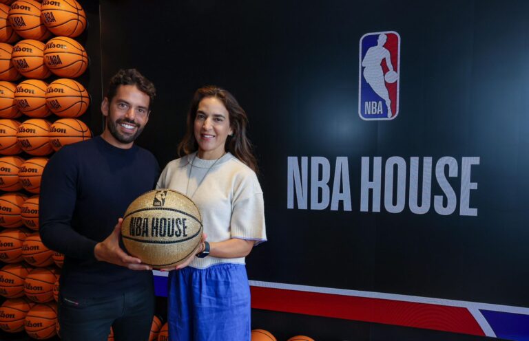 Niva de Mello, Diretora de eventos LATAM e Canadá da NBA e o Fundador e CEO da tm1, Bernardo Dinardi