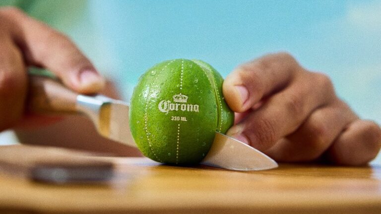 Corona cria “Lime Guides”, limões com marcações a laser que indicam o corte perfeito para encaixar na garrafa da cerveja e facilitar o ritual com a bebida.