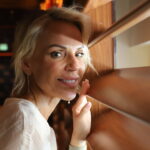 Mulheres na liderança: Sandra Azedo e a resiliência de construir uma carreira global