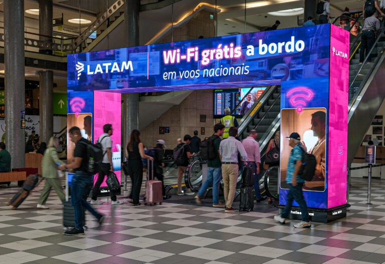 Neooh e helloo passam a controlar 100% do OOH no Aeroporto de Congonhas