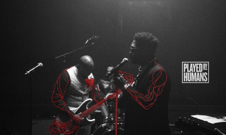 “Played by Humans” cria selo para identificar músicas feitas por pessoas em meio à onda da IA
